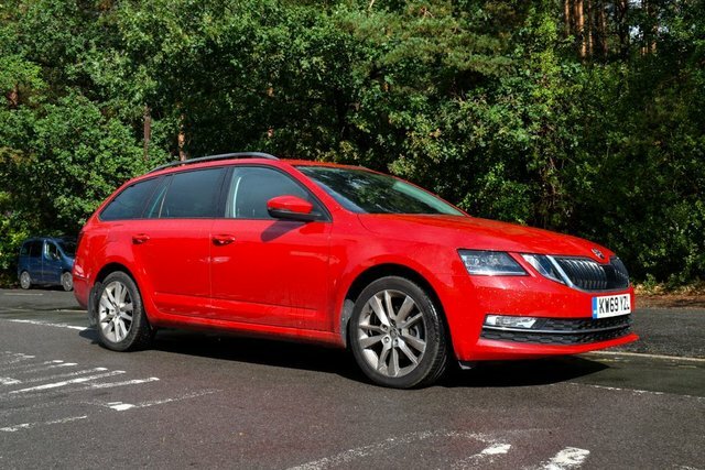 Skoda Octavia 2019 1.5 Tsi Gpf Act Se L Estate Red