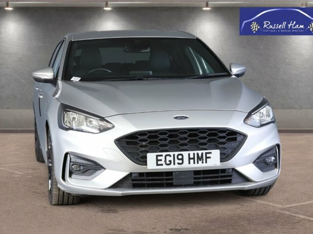 Ford Focus 1.5 Ecoblue St-line X Hatchback Silver #2