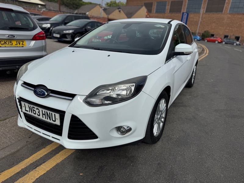 Ford Focus 1.6 Titanium Powershift Euro White #2