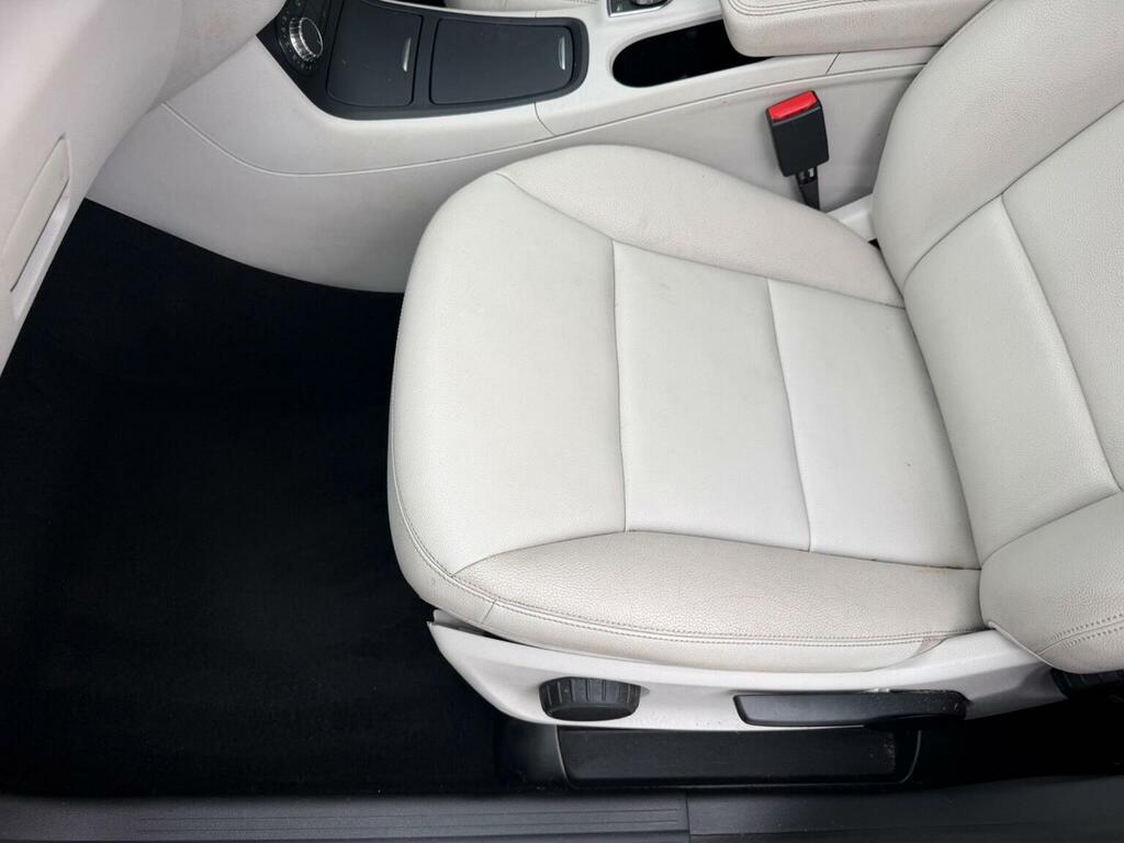 Mercedes-Benz B Class Purple #18