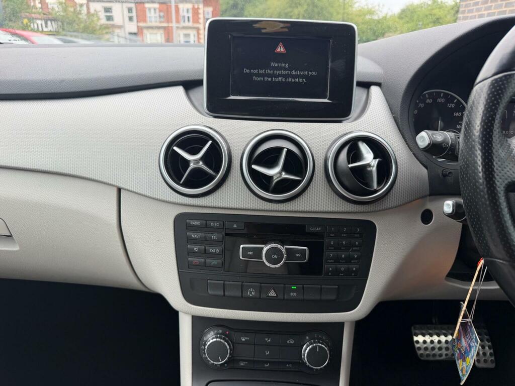 Mercedes-Benz B Class Purple #32