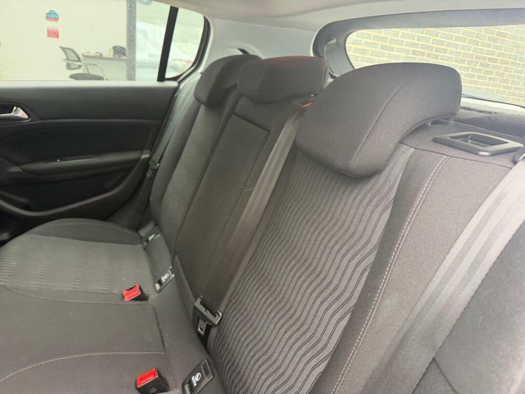 Peugeot 308 Active White #27