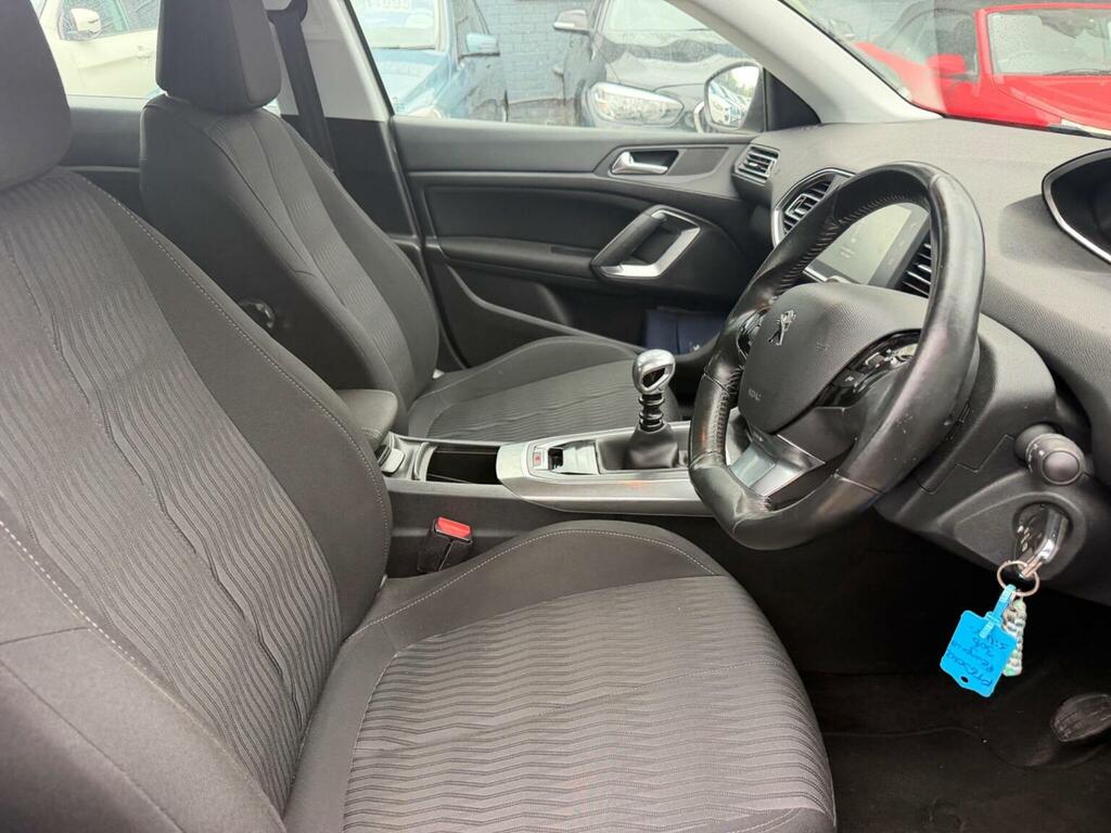 Peugeot 308 Active White #10
