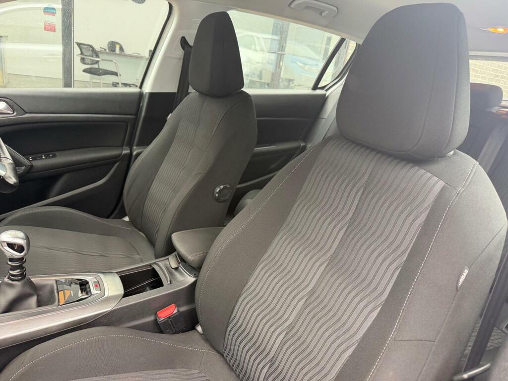 Peugeot 308 Active White #17