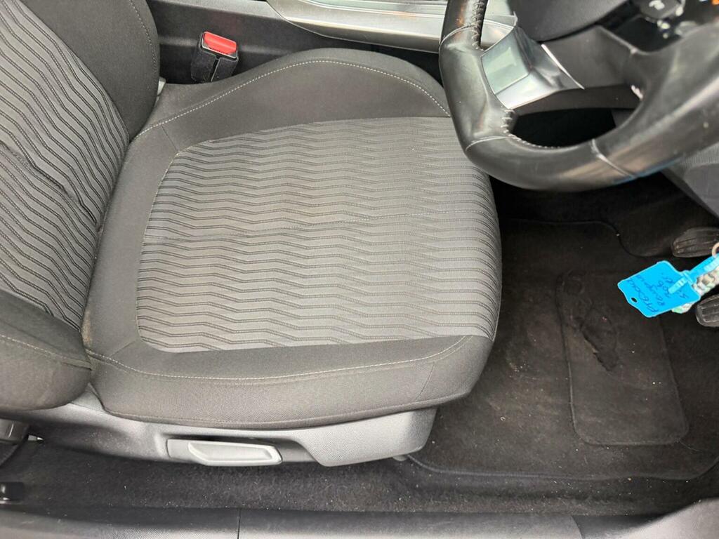 Peugeot 308 Active White #13
