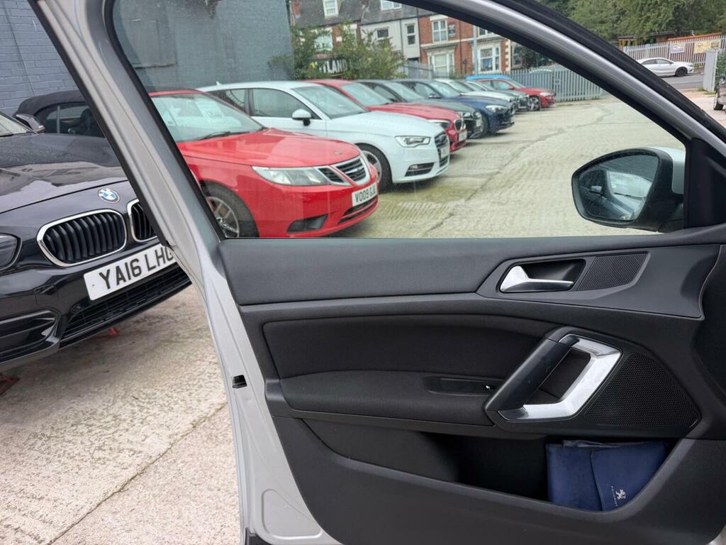 Peugeot 308 Active White #14