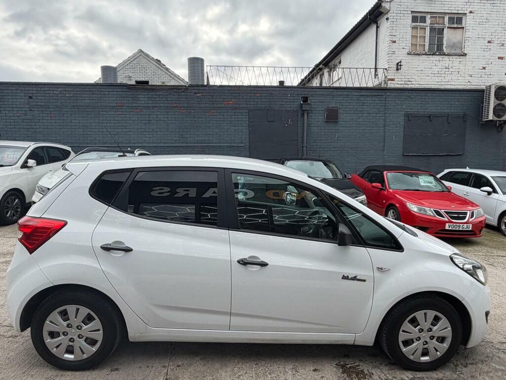 Hyundai Ix20 1.6 Active White #8