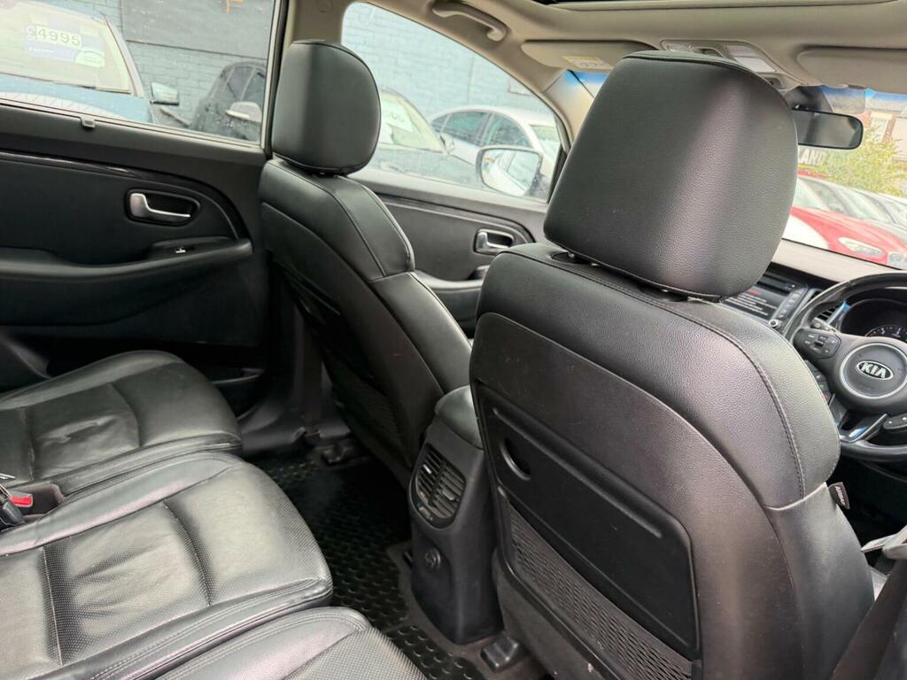 Kia Carens 2 White #22