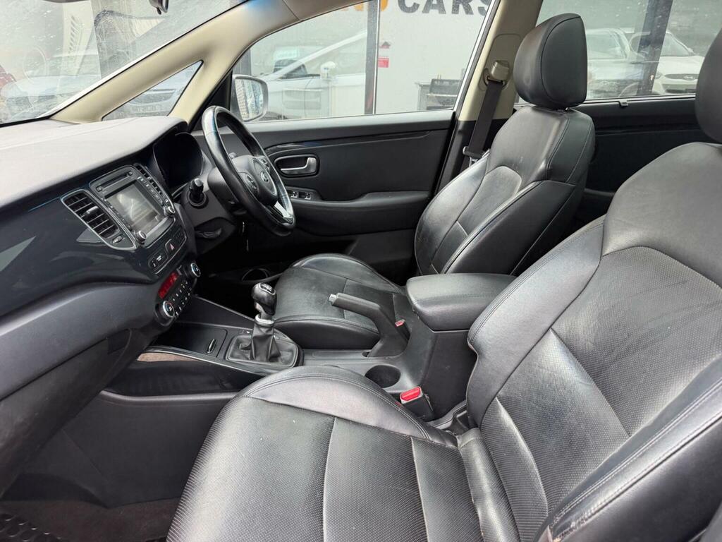 Kia Carens 2 White #16