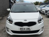 Kia Carens 2 White #39
