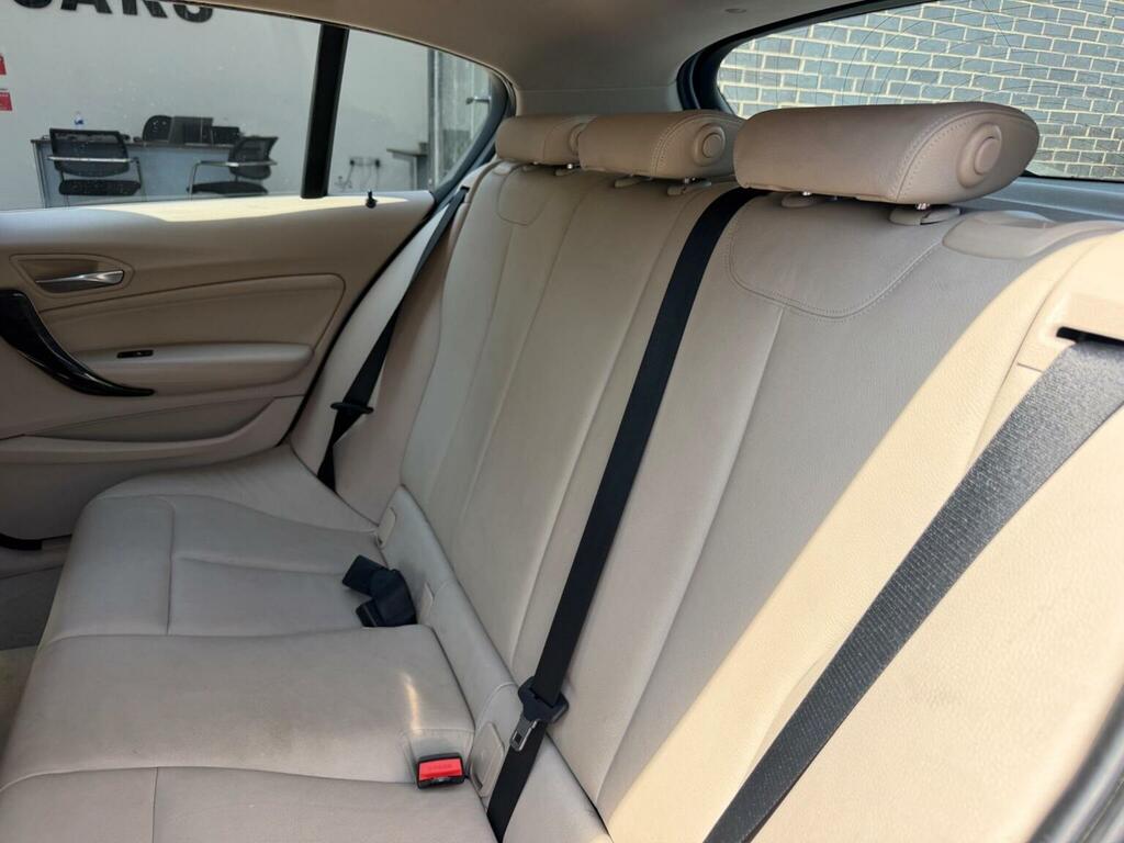BMW 1 Series Hatchback 2.0 Black #28
