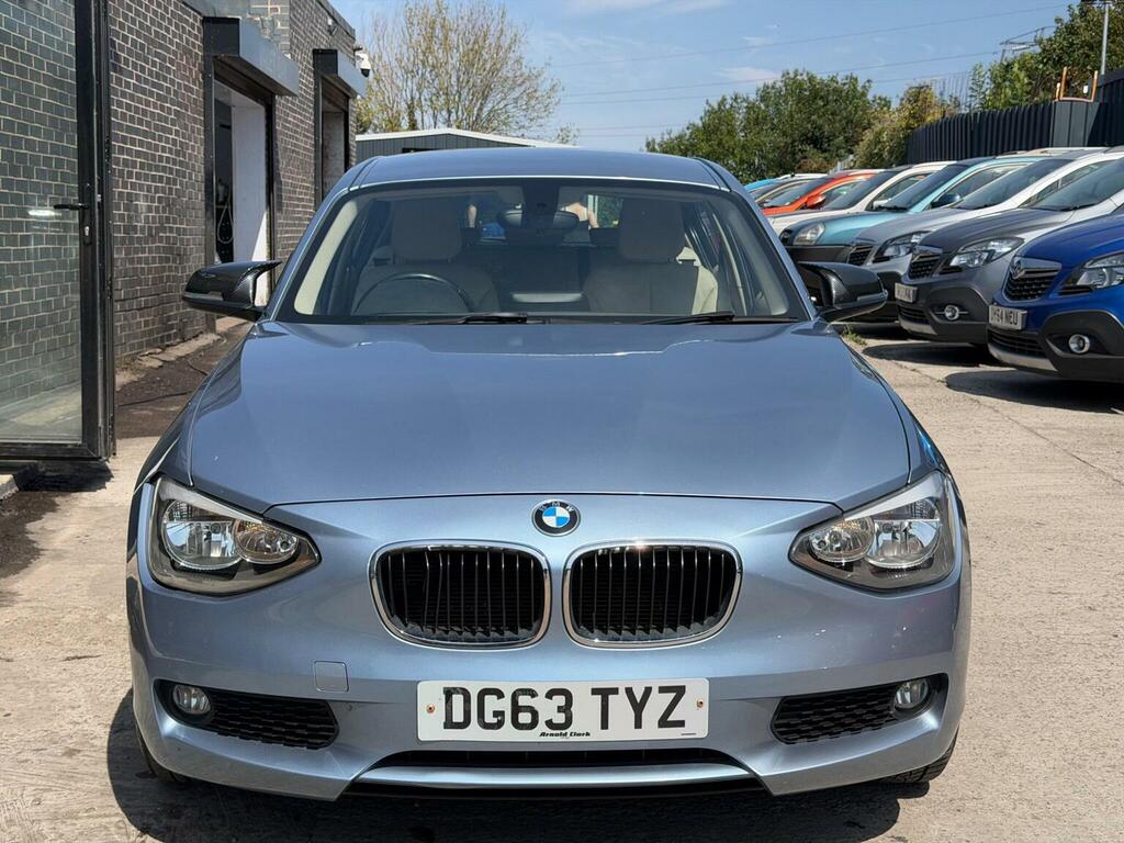 BMW 1 Series Hatchback 2.0 Black #2