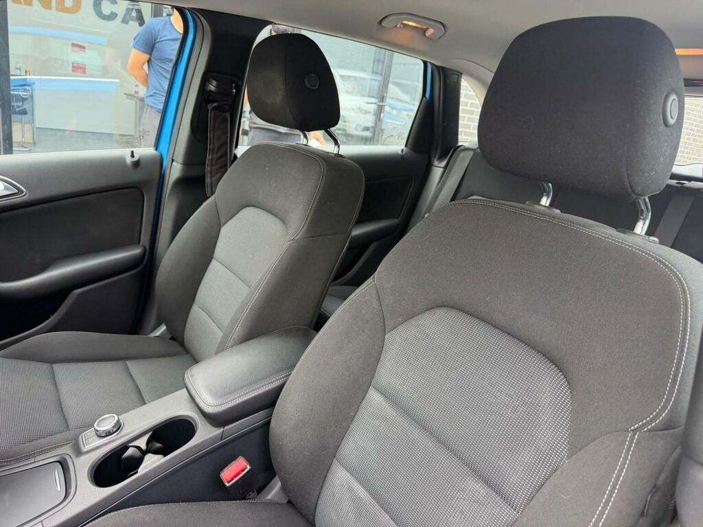 Mercedes-Benz B Class 2.1 B220 Cdi Blue #16