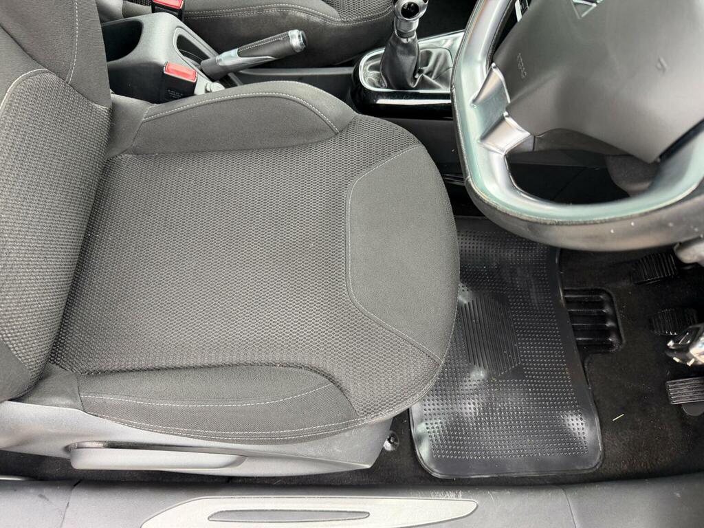 DS DS 3 Hatchback 1.6 Bluehdi Dstyle Nav Euro 6 Ss Silver #12