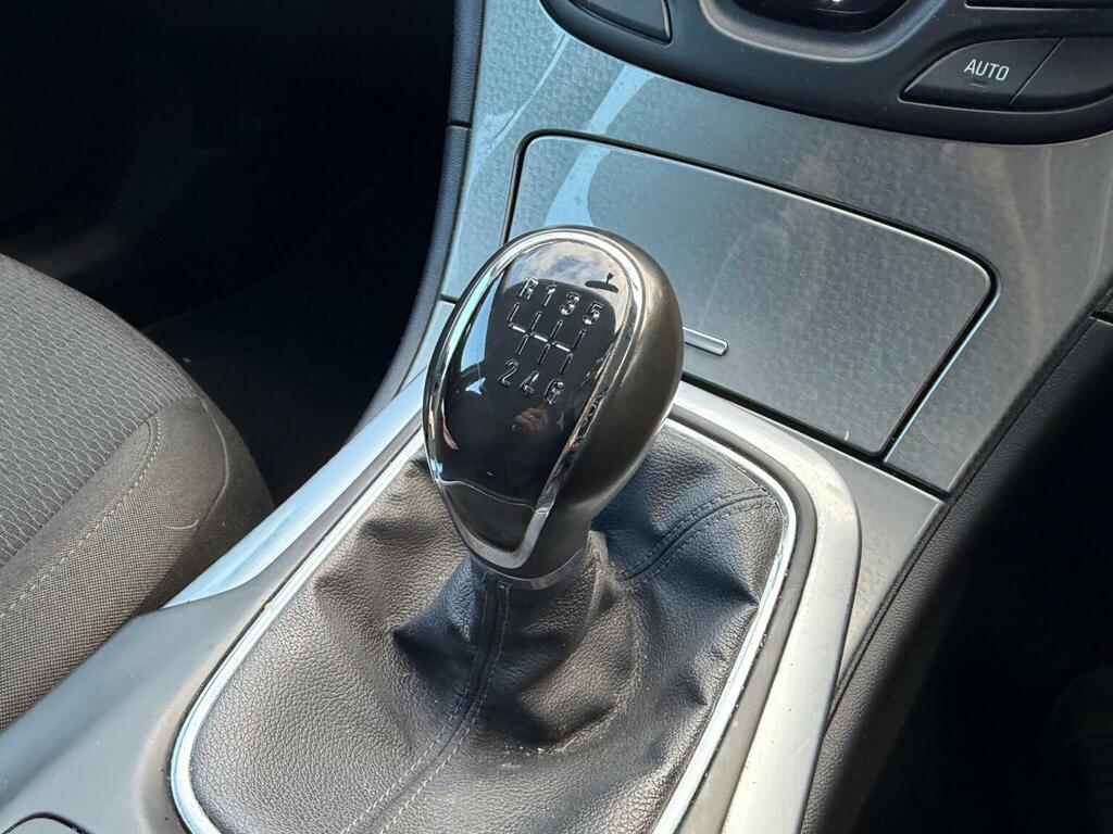 Vauxhall Insignia 2.0 Cdti Ecoflex Se Start Stop White #31