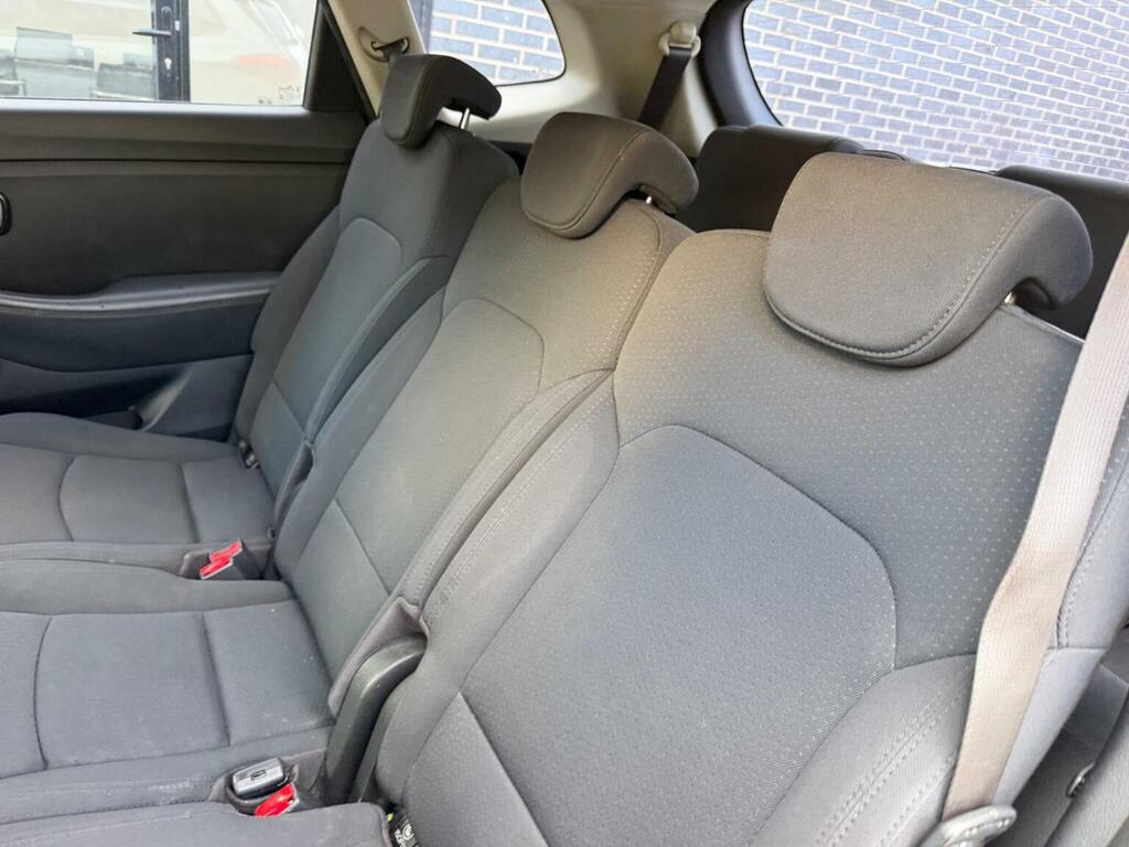 Kia Carens 1.7L 3 Silver #27
