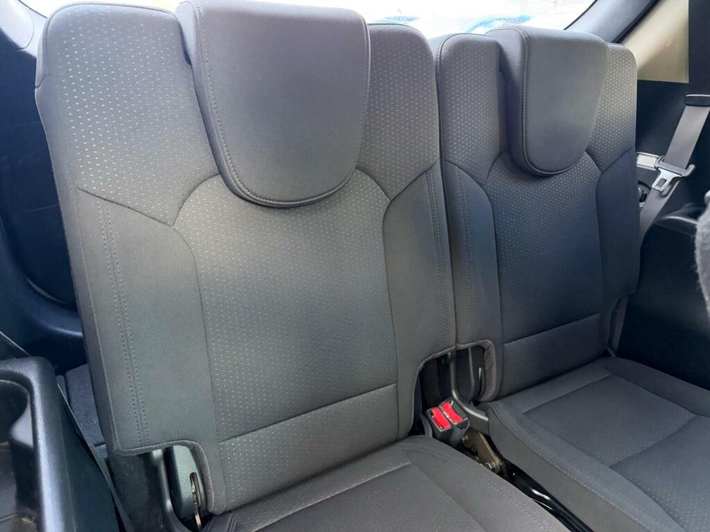 Kia Carens 1.7L 3 Silver #28