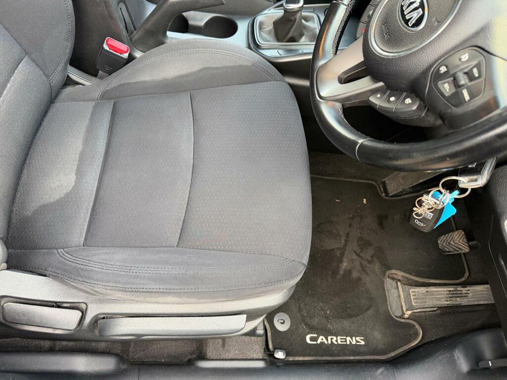 Kia Carens 1.7L 3 Silver #13
