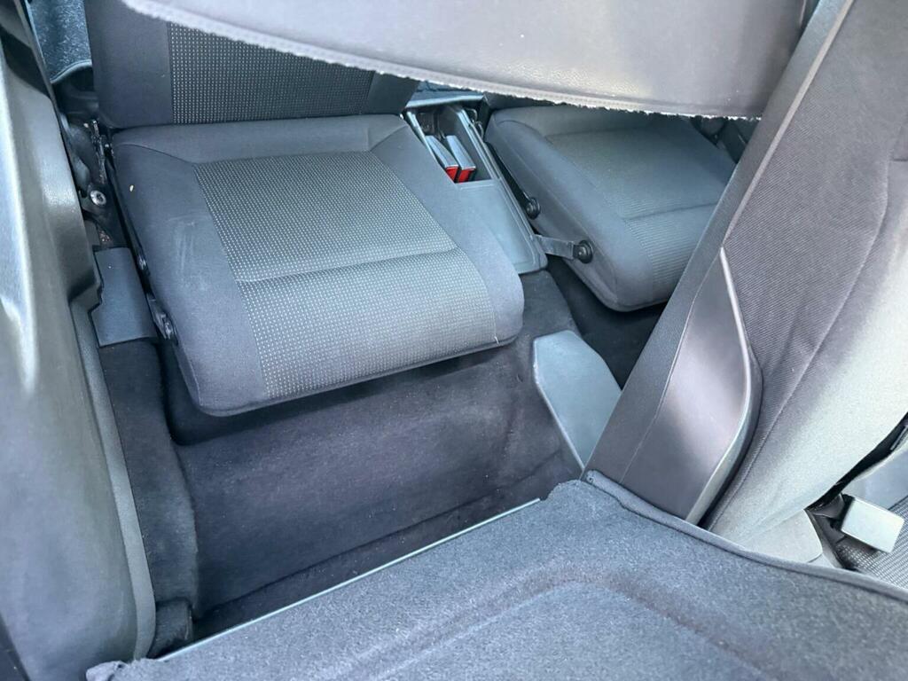 Vauxhall Zafira Mpv Silver #31