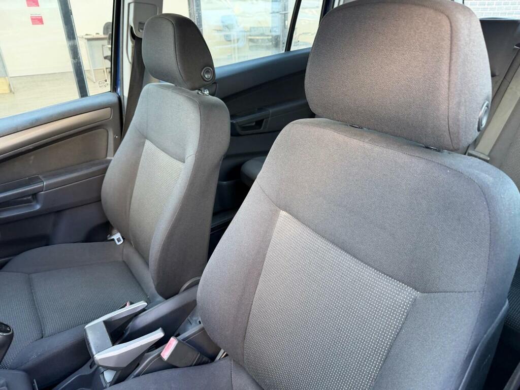 Vauxhall Zafira Mpv Silver #47