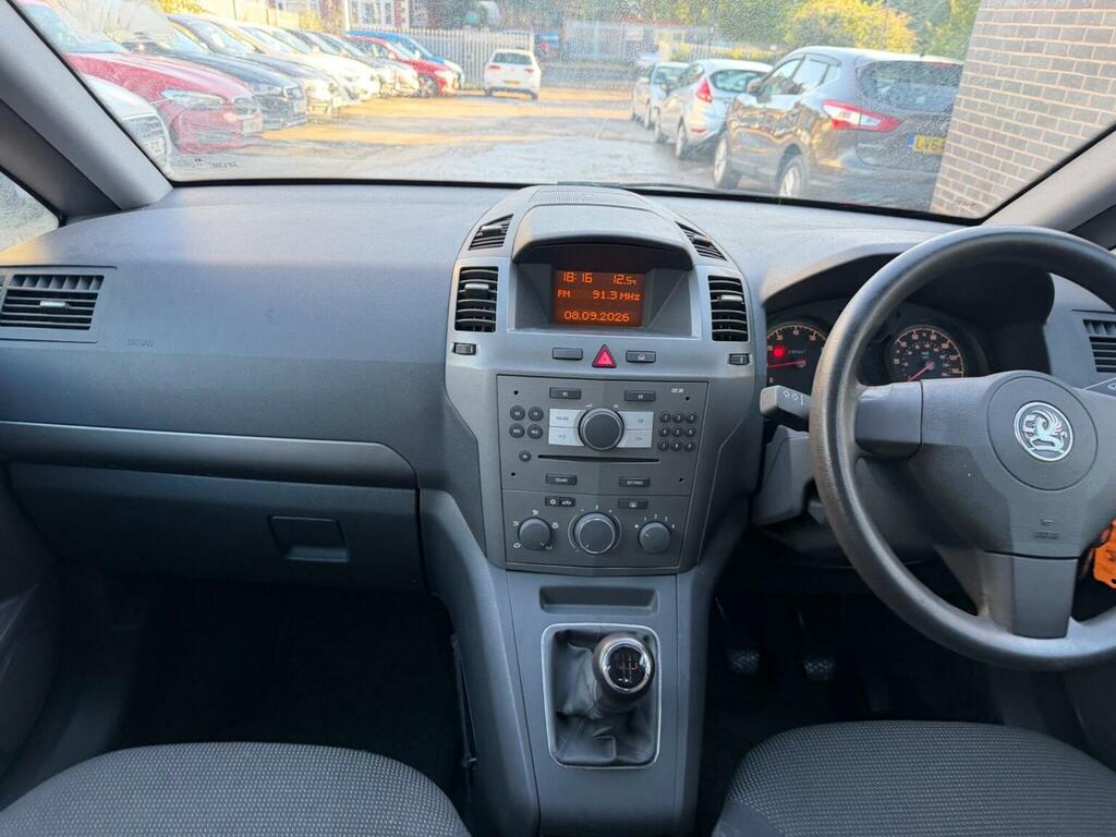 Vauxhall Zafira Mpv Silver #20