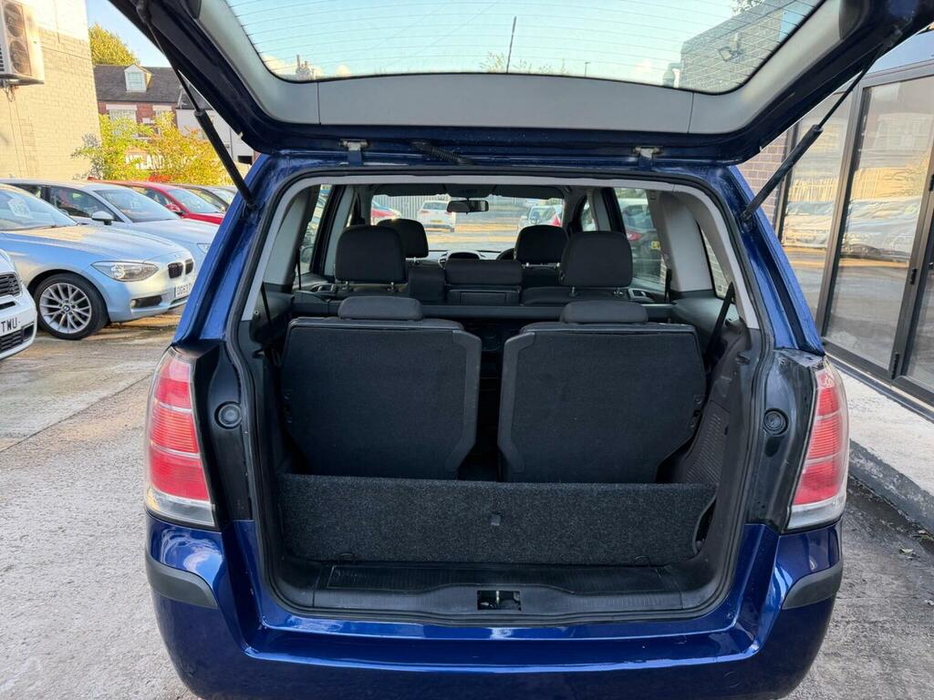 Vauxhall Zafira Mpv Silver #45