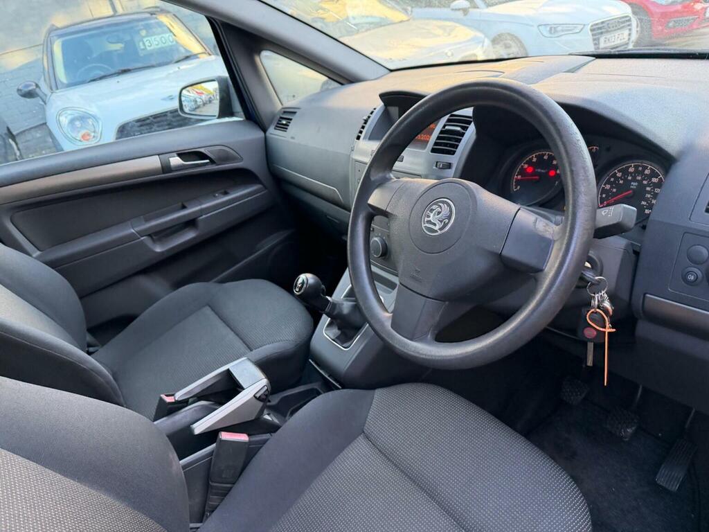 Vauxhall Zafira Mpv Silver #51