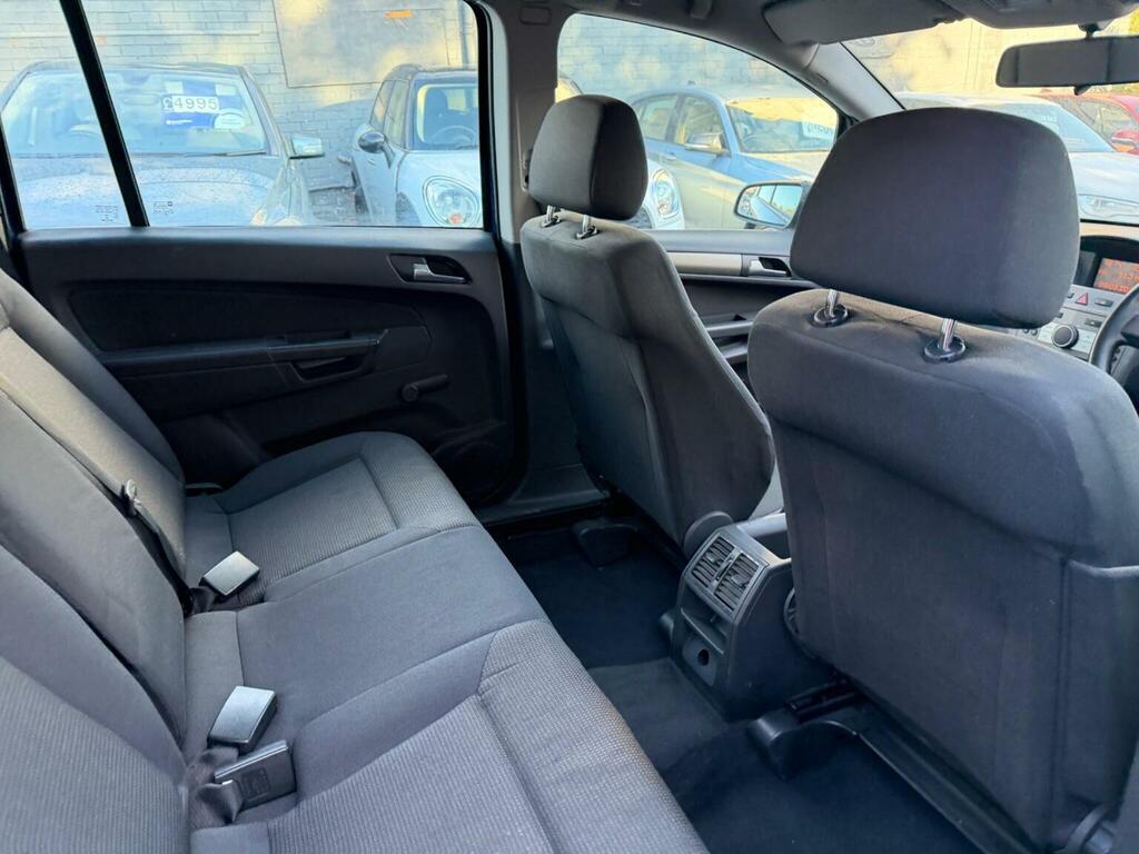 Vauxhall Zafira Mpv Silver #35
