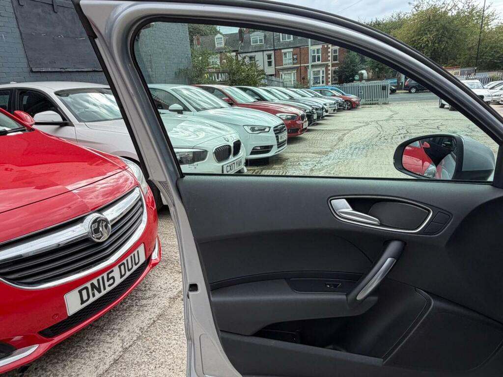 Audi A1 1.4 Tfsi S Line Hatchback Euro 5 Black #15