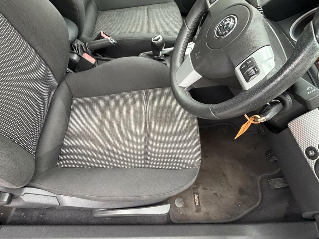 Vauxhall Astra Hatchback 1.6 16V Se Euro 5 201010 Blue #13