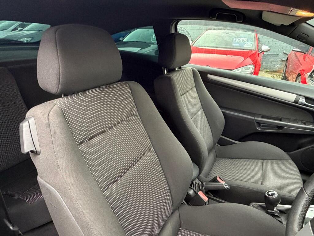 Vauxhall Astra Hatchback 1.6 16V Se Euro 5 201010 Blue #12