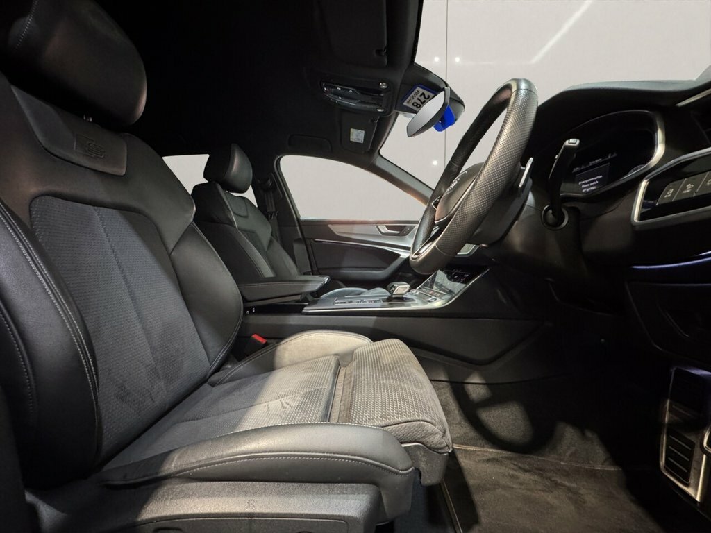Audi A6 Avant S Line Black #20