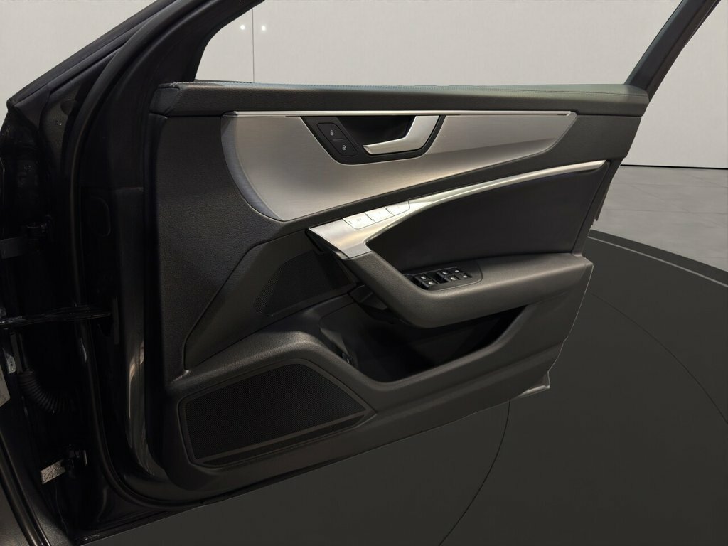Audi A6 Avant S Line Black #19