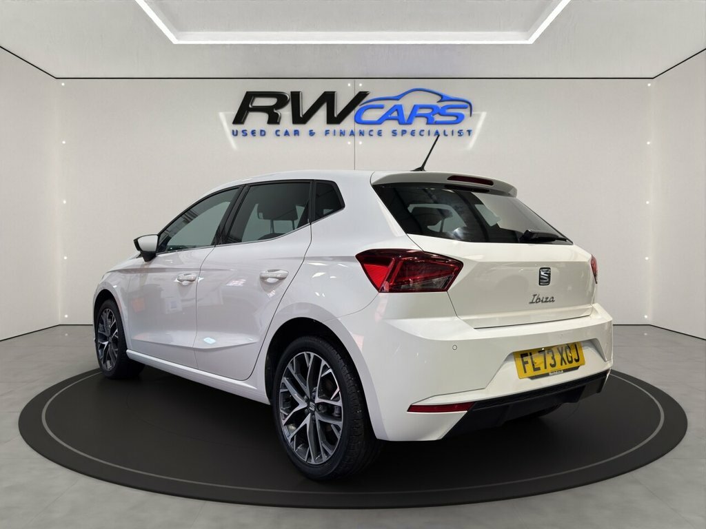 Seat Ibiza Hatchback White #2