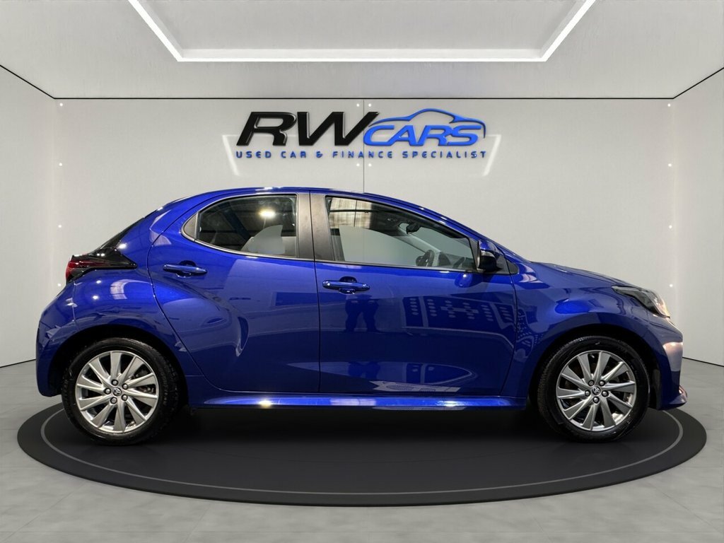 Toyota Yaris 1.5L Icon Blue #5
