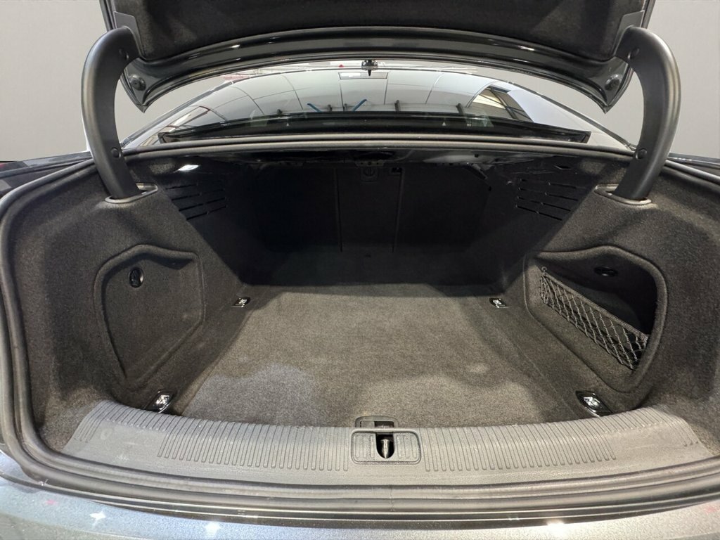 Audi A4 35 Tfsi Black Edition Grey #25