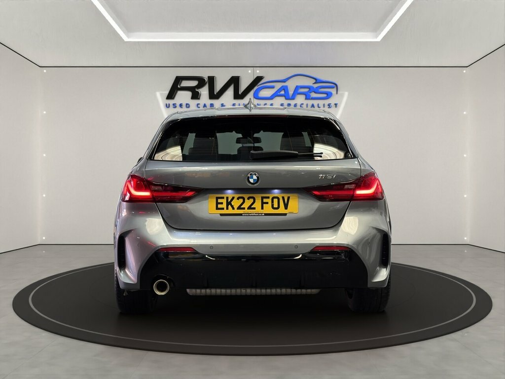 BMW 1 Series Hatchback EK22FOV Grey #3