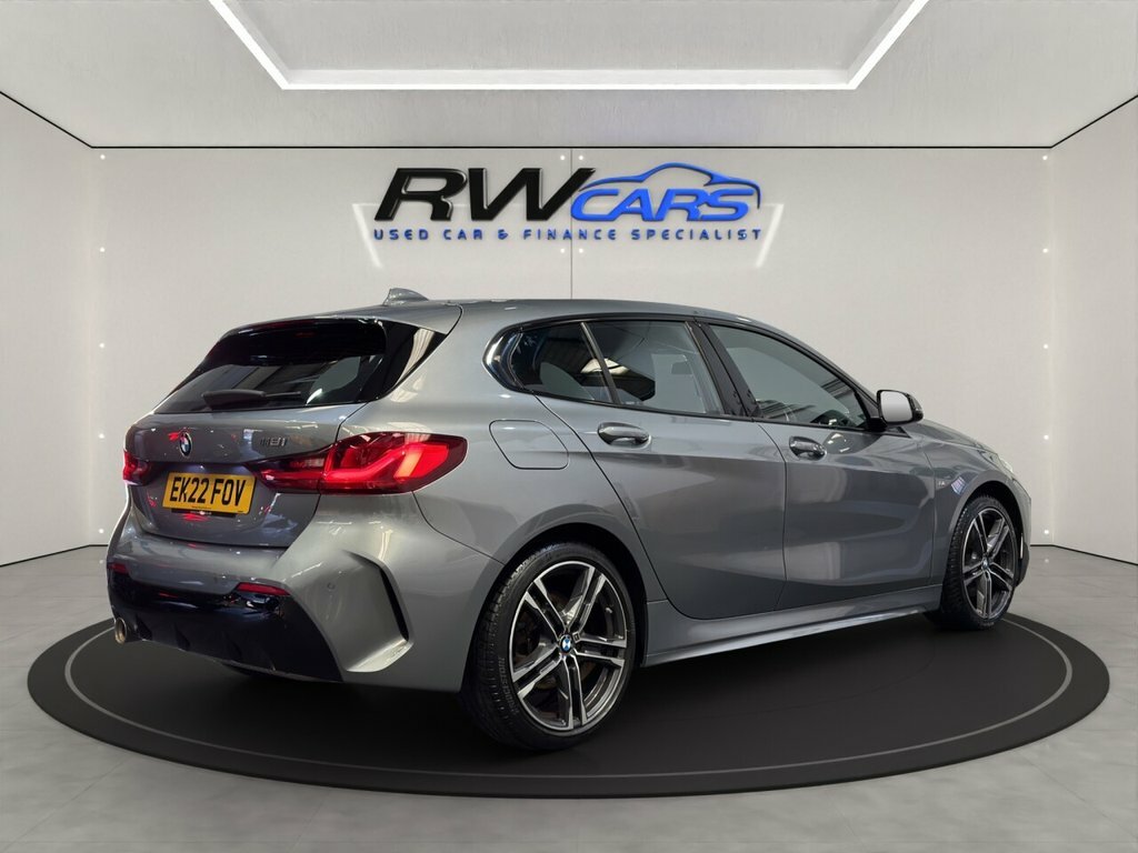 BMW 1 Series Hatchback EK22FOV Grey #4