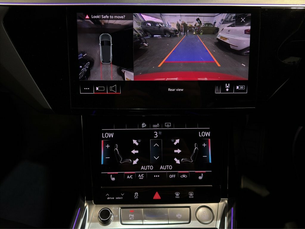 Audi E-tron E-tron Sportback 55 S Line Quattro Silver #9