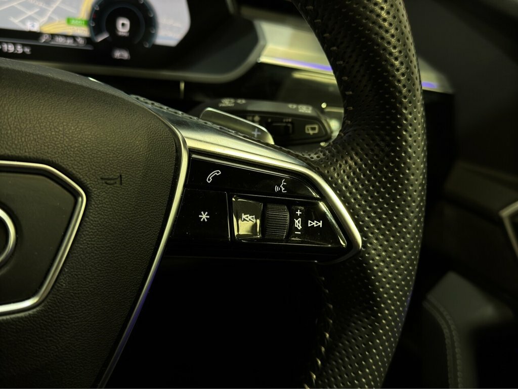 Audi E-tron E-tron Sportback 55 S Line Quattro Silver #14