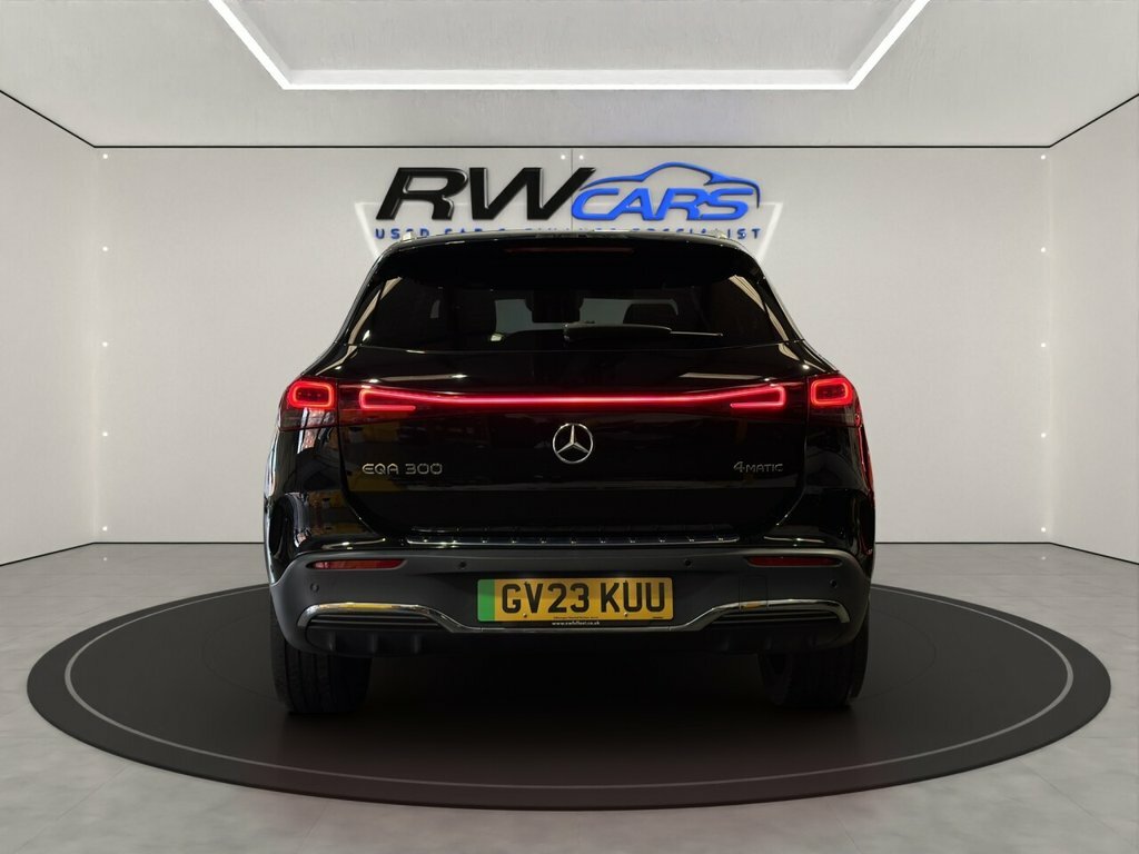 Mercedes-Benz EQA Suv Black #3