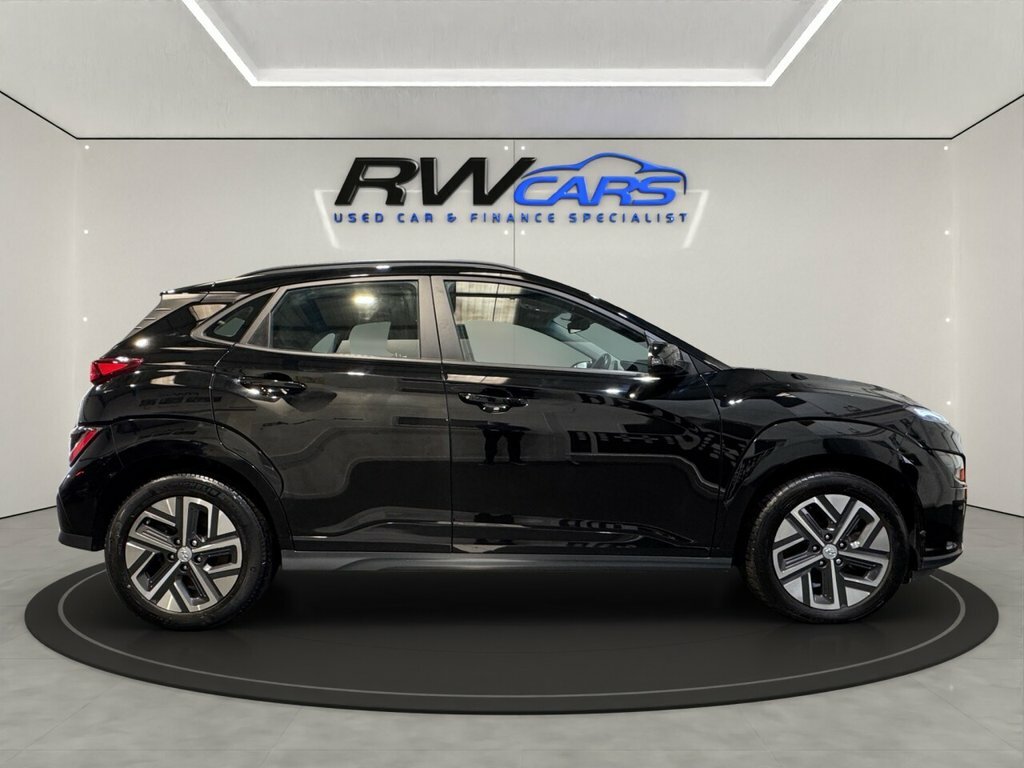 Hyundai Kona Kona Se Connect Ev Black #4