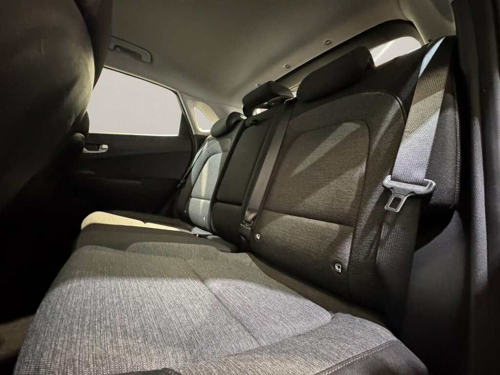 Hyundai Kona Hatchback White #18