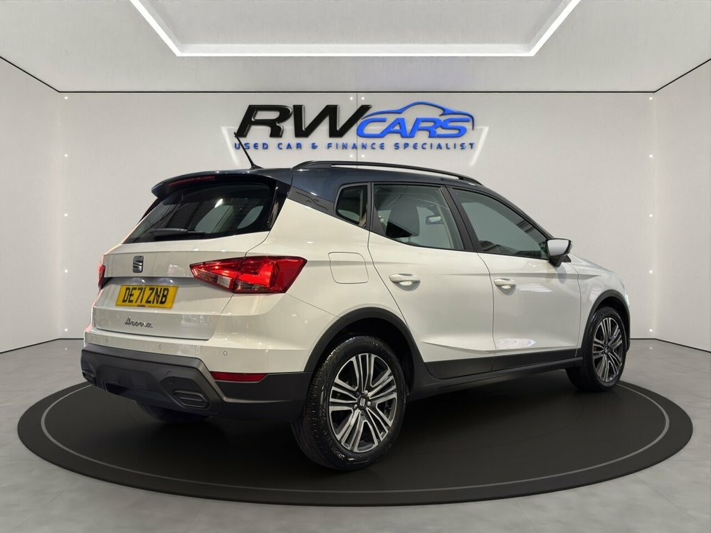 Seat Arona Suv White #4