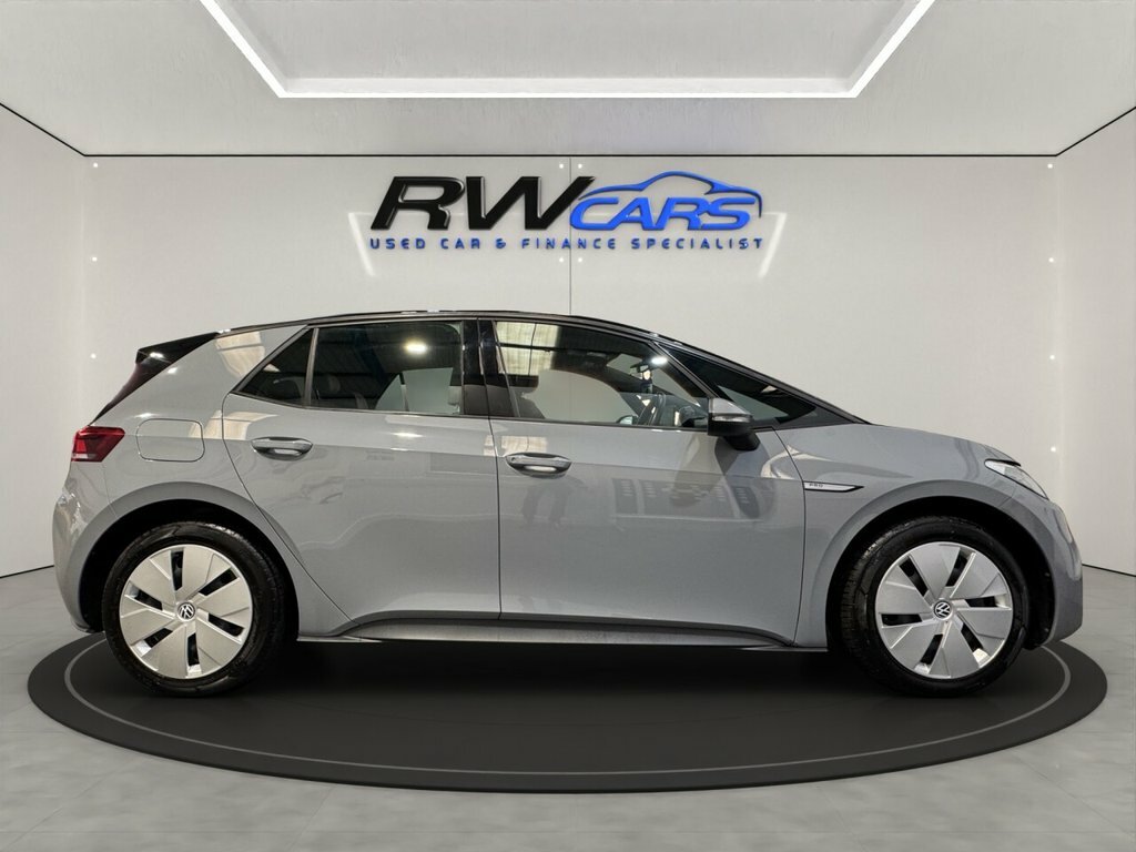 Volkswagen ID.3 Hatchback Grey #4