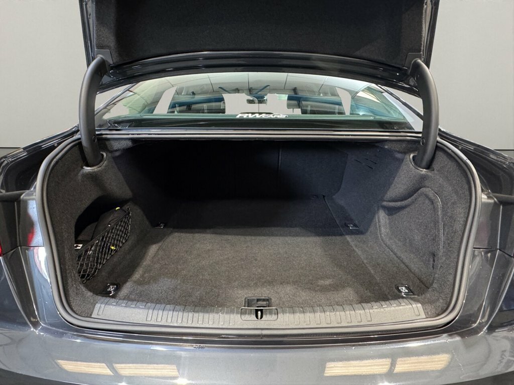 Audi A6 Saloon Tfsi 40 Black Edition White #24