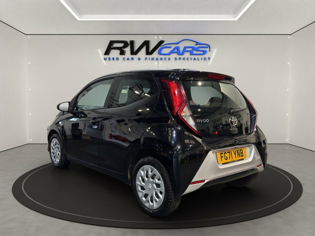 Toyota Aygo Hatchback Red #1