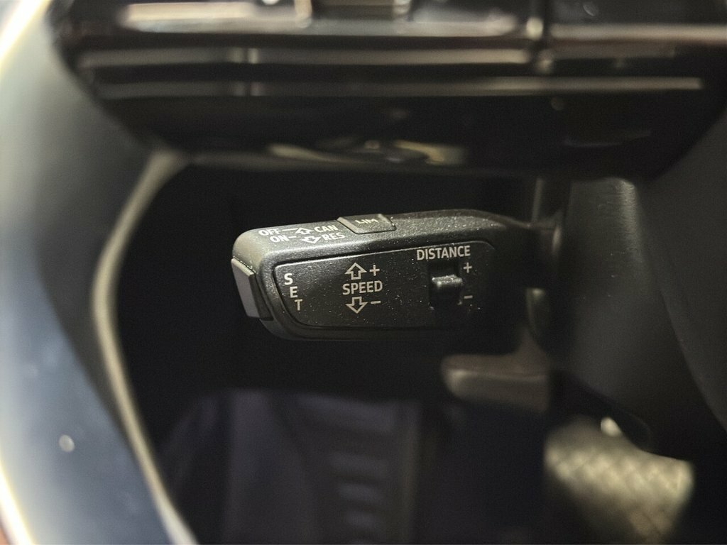 Audi E-tron 300Kw 55 Quattro 95Kwh Black Edition Black #17