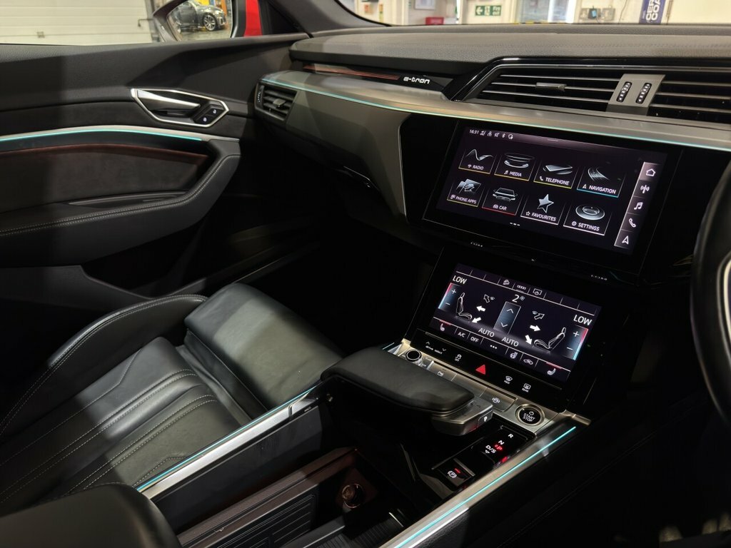 Audi E-tron 300Kw 55 Quattro 95Kwh Black Edition Black #13