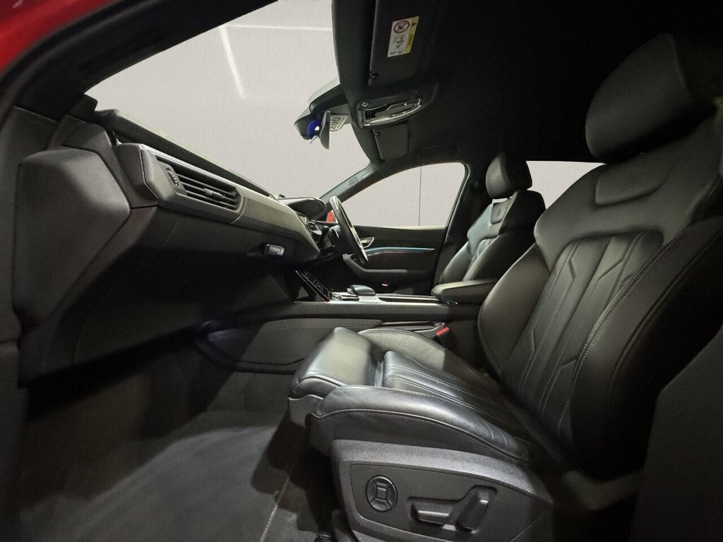 Audi E-tron 300Kw 55 Quattro 95Kwh Black Edition Black #26